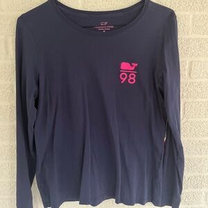 Women’s Medium Vineyard Vines Tee